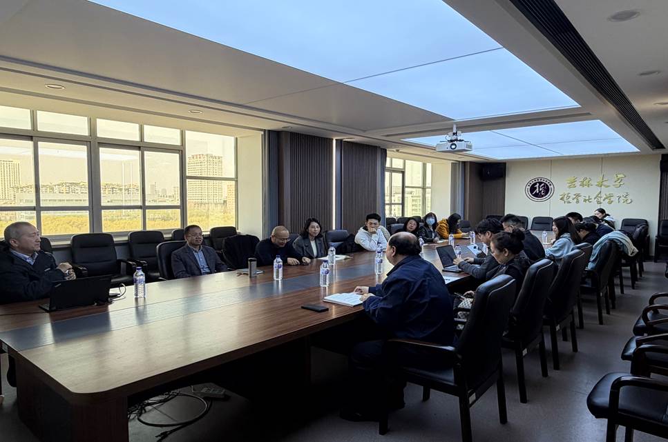 我院田毅鹏教授为师生做国社科基金项目申报辅导报告